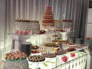 Candy bar tematic - prajituri evenimente