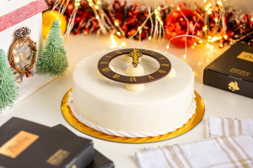 Tort Revelion Sărbători - Cofetarie Ploiesti Campina Busteni